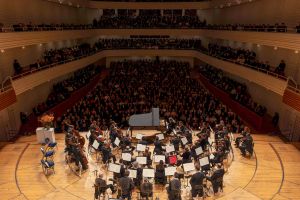 Das Luzerner Sinfonieorchester mit Martha Argerich Foto Philipp Schmidli