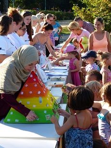 Kinder beim Marxloher Kinderfest InDUaktiv