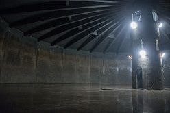 Der leere Trinkwasserbehälter