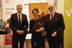 Das GOLDENE LOT für DHBW-Präsidentin Martina Klärle - Berufsverband würdigt ihr Wirken für Nachhaltigkeit und Bildung