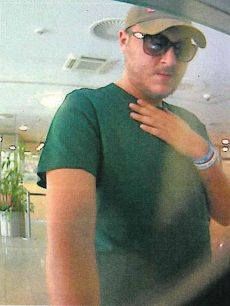 Geld abgehoben - Wer kennt diesen Mann?