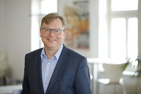 Prof. Dr. Christoph Feldmann lehrt Logistikmanagement am Campus Frankfurt/Main der privaten Wirtschaftshochschule ISM. Sein Schwerpunkt sind globale Lieferketten.  ISM