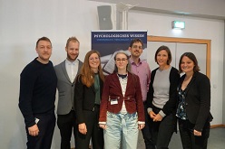 Das KLARpsy-Team (v.l.n.r.): Pawel Nuwaltzew, Marc René Jonas, Dr. Marlene Stoll, Tina Trillitzsch, Dr. Martin Kerwer, Gesa Benz und Dr. Anita Chasiotis.  Bettina Leuchtenberg  ZPID