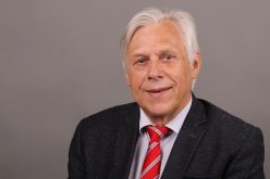 Der vierte Lebensabschnitt: Geschenk oder Herausforderung? Ein neuer Ratgeber rund um aktives Altern und Pflegekosten