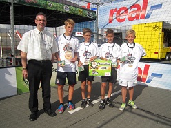  Regionalfinale West Drittplatzierter: real,- Eventpate Herr Lidgens, Jannik Sänger, Marcel Hoffmeier, Kevin Hoffmeier, Julian Mitzlaff