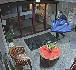 Wer kennt diesen Mann?