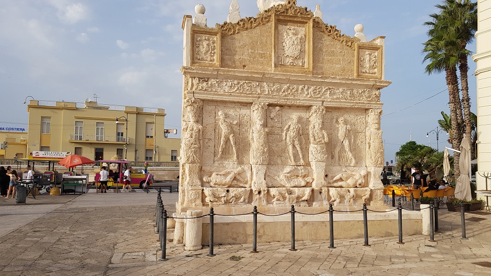 Monument aus der Antike in Galipoli