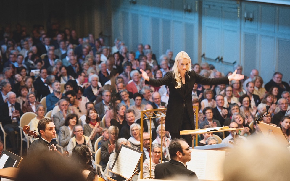 Swiss Orchestra, Lena-Lisa Wüstendörfer, Leitung