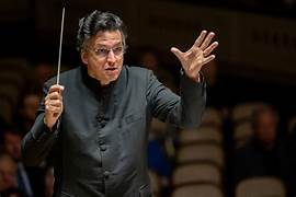 Chefdirigent Michael Sanderling