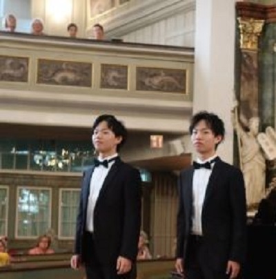 Annies Piano Twins Junichiro und Saichiro Yamashita in der Rellinger Kirche