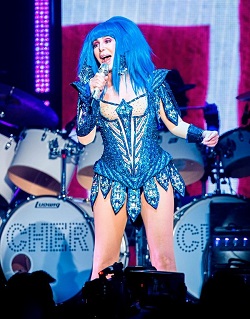 Cher wie von einem andern Stern