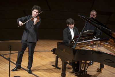 Hadelich und Cho Konzertfoto von Priska Ketterer Lucerne Festival