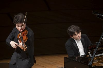 Hadelich und Cho Konzertfoto von Priska Ketterer Lucerne Festival