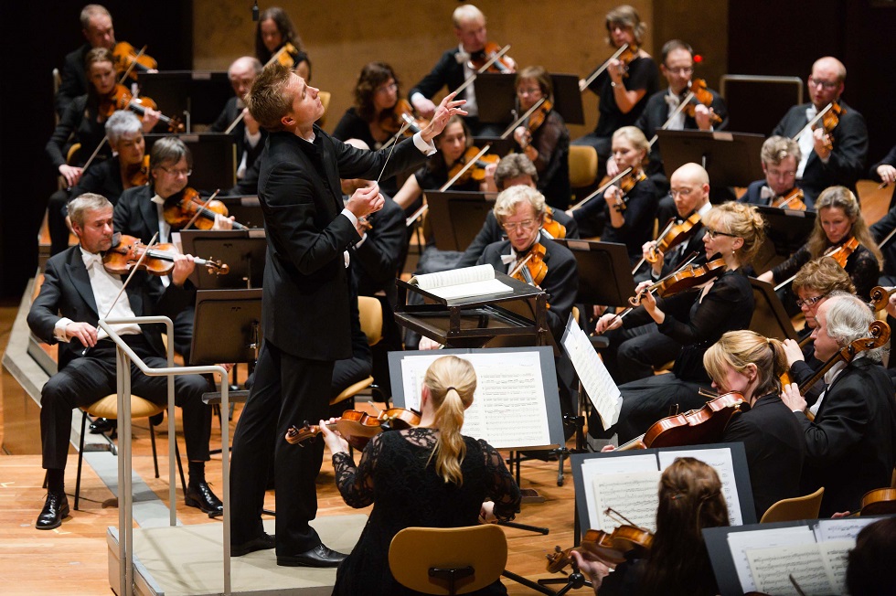 Oslo Philharmonic Orchestra in Foto Peter Adamik