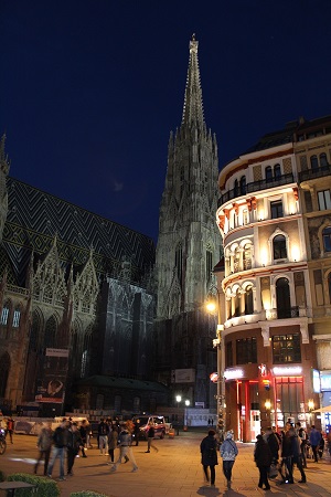 Stephansplatz bei Nacht