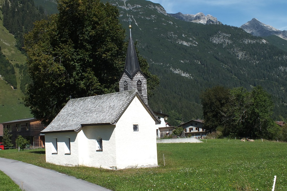 Wanderung an der Lech typisches Kirchlein