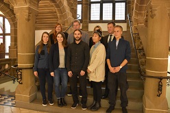 oben li. nach re: Gönul Eglence von Teach First Deutschland, Thomas Krützberg, Bildungsdezernent, Rosalin Krispin von der Firma Klöckner, Dr. Rupert Antes, Geschäftsführer Haniel Stiftung, unten li. nach re: Isis Tunnigkeit, Mira Grub, Robin Frischkorn, An Vo Thank und Philipp Noack
