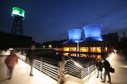 Westpark Wasserwelt am Abend  Foto Stadt Bochum, Lutz Leitmann