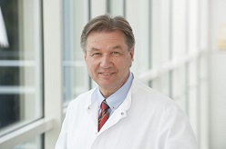 Prof. Dr. Dr. med. Harald Kaemmerer, Oberarzt und Leiter der Ambulanz für Erwachsene mit angeborenen Herzfehlern, Deutsches Herzzentrum München (DHM). Foto: DHM.