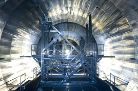 Das Neutrino Experiment KATRIN auf dem Campus Nord des KIT. (Foto: KIT)  KIT