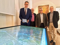 Foto (Quelle: Stadt Dortmund) v.l.: Thomas Westphal Dr. Karl Lauschke Dr. Wolfgang E. Weich Michael Dückerskoff