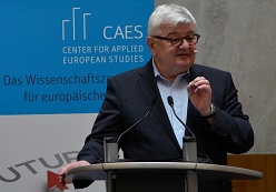 Joschka Fischer (hier bei der Eröffnungsfeier des Center for Applied European Studies) ist erneut zu Gast an der Frankfurt UAS.  Foto: Frankfurt UAS