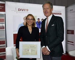 Maria Brauchle (links) und Prof. Gerhard W. Sybrecht (rechts)  Foto: Mike Auerbach