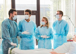 Praxistraining im Skills Lab der Hochschule Florian von Ploetz EHB