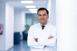 Prof. Dr. Arjang Ruhparwar UDE/Frank Preuß