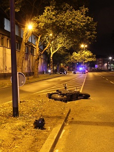 Schwerer Verkehrsunfall vor dem Wanne-Eickeler Hauptbahnhof - Harley-Fahrer (53) lebensgefährlich verletzt!