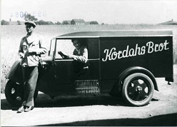 Auslieferungswagen der Brotfabrik „Germania“. Archiv der sozialen Demokratie der Friedrich-Ebert-Stiftung