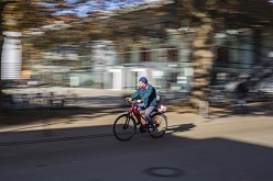 In der Pandemie gewinnt das Fahrrad als Fortbewegungsmittel vor allem im Freizeitverkehr an Bedeutung. (Foto: Manuel Balzer, KIT)  Manuel Balzer, KIT