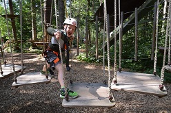Ursprünglich zur Förderung von Gesundheit und Lebensqualität chronisch kranker Kinder entwickelt, steht das Programm kidsTUMove allen Kindern offen. Körperliche Aktivität schon im Kindesalter zu etablieren, ist eine wichtige Präventionsmaßnahme.  kidsTUMove / TUM