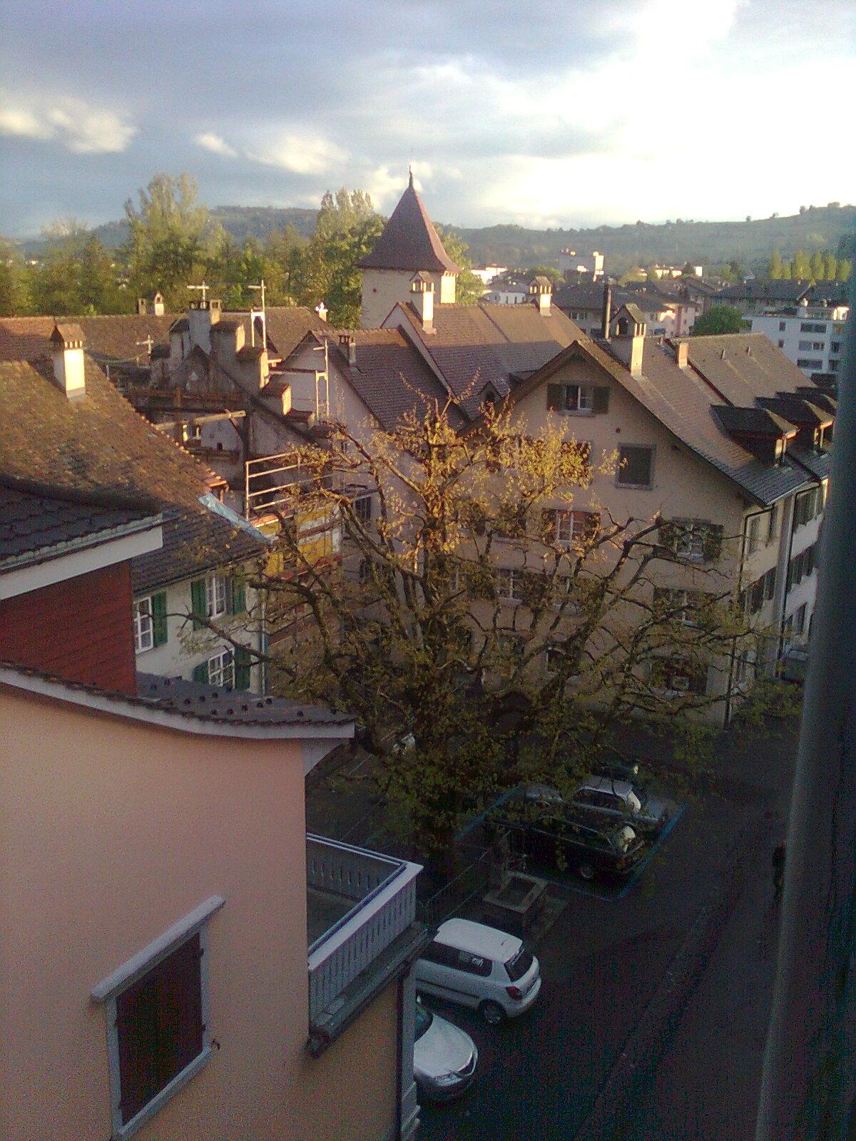 Schweizer Idylle, malerische Altstadt in der Abenddämmerung