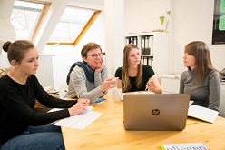  Seminarszene der Pflegewissenschaft an der Universität Witten/Herdecke