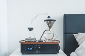 Der Barisieur – Kaffee und Tee kochender Wecker