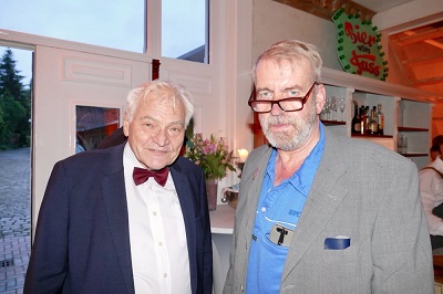 Luz Leskowitz, Gründer der Salzburger Solisten und des Rellinger Maifestivals, anlässlich des Maifestivals 2019 mit Léonard Wüst, rechts, Foto Die Pinnebergerin