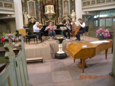 Rellingen die Musiker am Üben in der Kirche