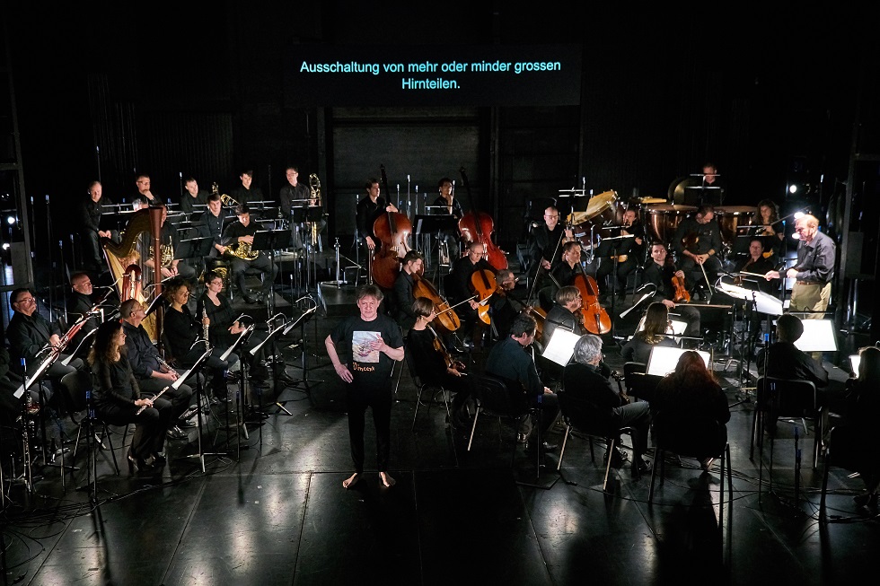 Der Mensch erscheint im Holozän, Adrian Furrer, Winston Dan Vogel (Drigent) Luzerner Sinfonieorchester Foto Ingo Hoehn