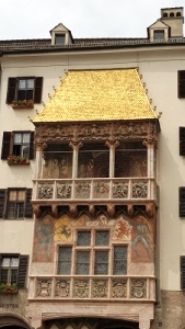 Das goldene Dacherl