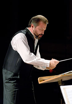 Dirigent Dmitri Sitkovetsky (c) HenryFair