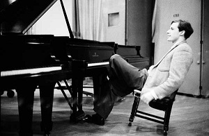 Glenn Gould  (1932 – 1982)