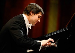 Solist am Piano Vadym Kholodenko