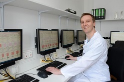 PD Dr. Henrik Fox, Kardiologe am HDZ NRW, Bad Oeynhausen (Foto: Armin Kühn).