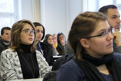 Women Welcome. Berliner Hochschulen unterstützen Frauen mit Fluchterfahrung, die studieren wollen. Online-Infoveranstaltung am 12. November 2020, 10–12 Uhr  Sylke Schumann  Sylke Schumann / HWR Berlin