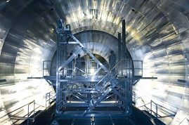 Das Neutrino Experiment KATRIN auf dem Campus Nord des KIT. (Foto: KIT)  KIT