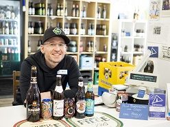 Max D. Zellmer, Inhaber des Bierfachgeschäfts Biermuda, Foto Steckelwerk