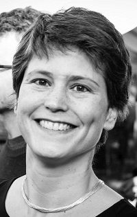 Dr. Élise Julien ist Gastdozentin an der Fakultät für Geistes- und Kulturwissenschaften.