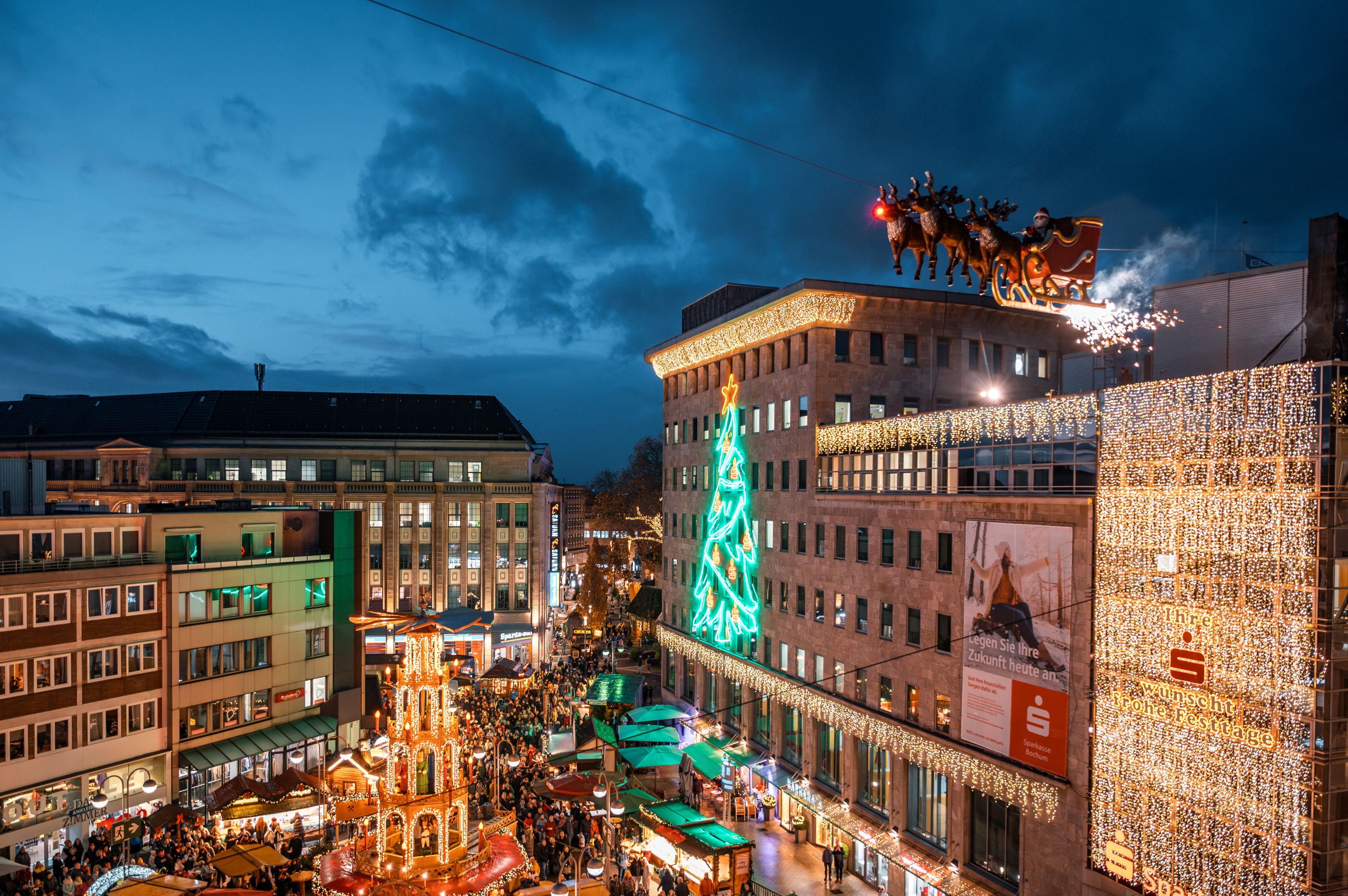 Fliegender Weihnachtsmann_Nachweis Bochum Marketing, Christoph Partsch