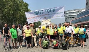 Gesundheitsdezernent Dr. Ralf Krumpholz begrüßte die Teilnehmerinnen und Teilnehmer.